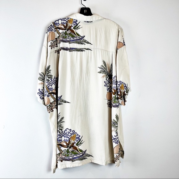 2/$14 Pineapple Moon Hawaiian Shirt Size XL - Picture 3 of 5